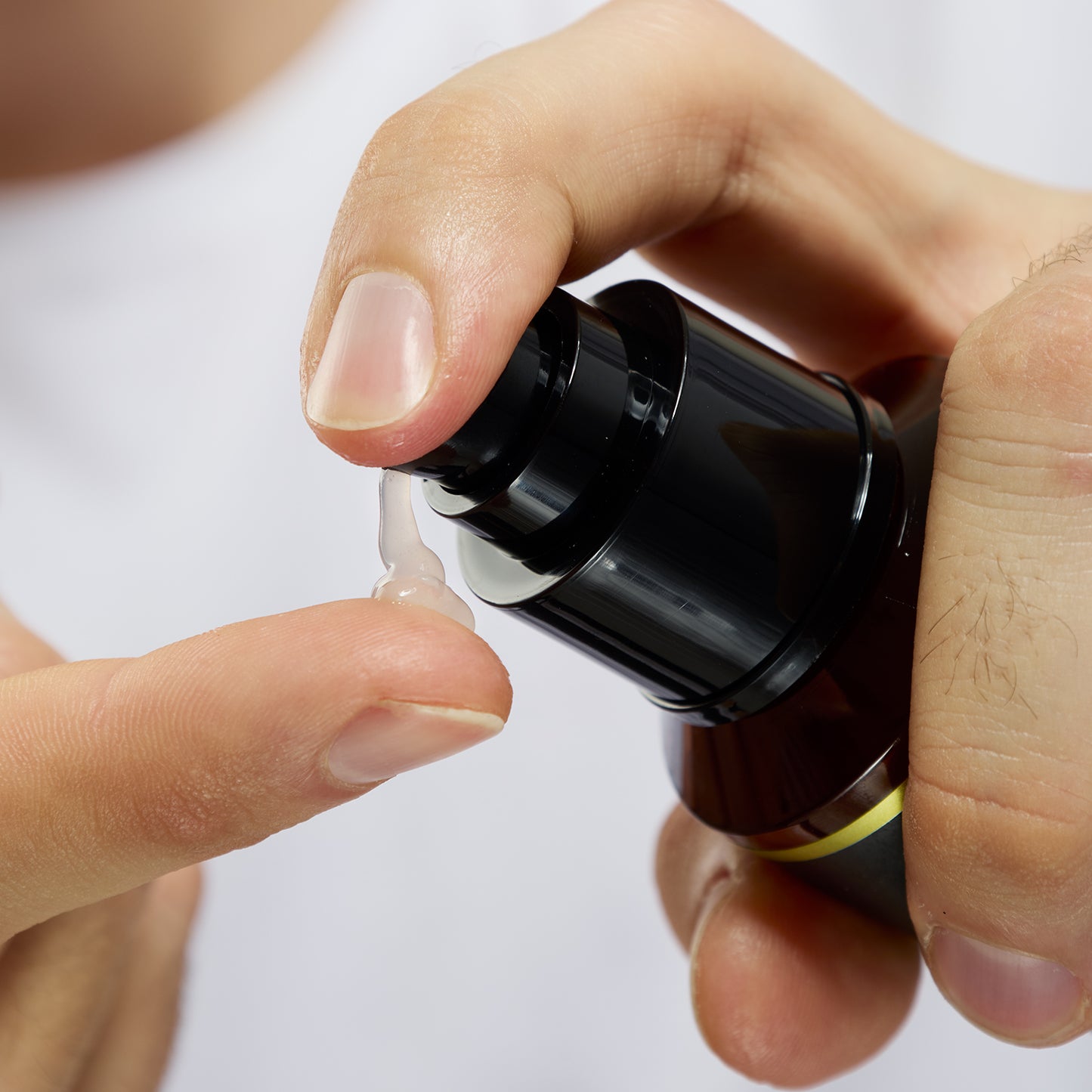 Verdichtendes Bartshampoo | Sanfte, feuchtigkeitsspendende Reinigung