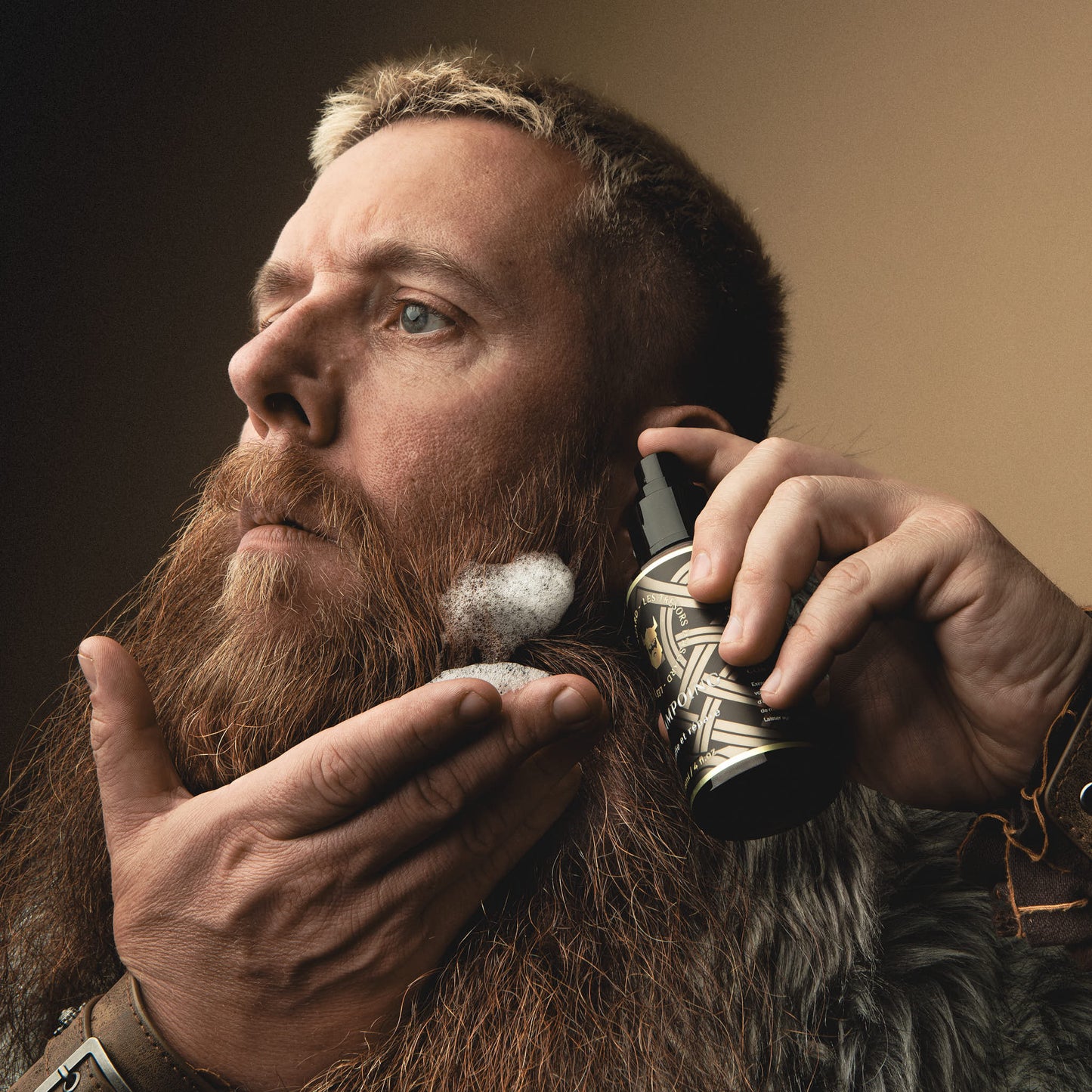 Verdichtendes Bartshampoo | Sanfte, feuchtigkeitsspendende Reinigung